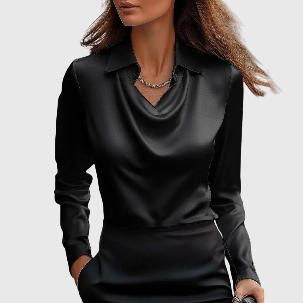 Sylvie™ | Blus med Lyxig Glans och Plisserad Hals