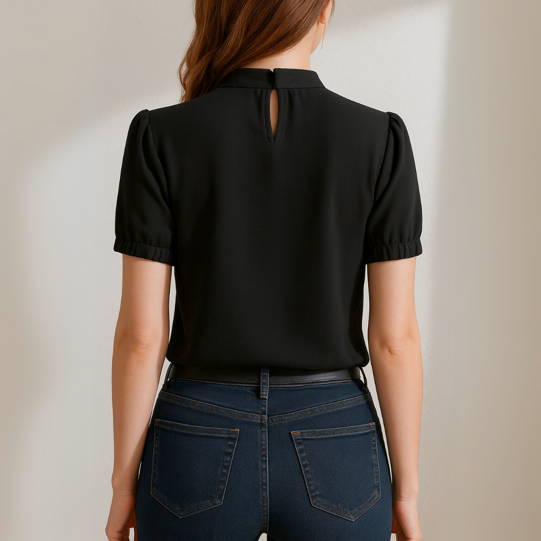 Inge™ | Svart Plisserad Blus med Slitsärmar