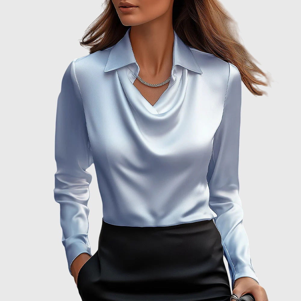 Sylvie™ | Blus med Lyxig Glans och Plisserad Hals